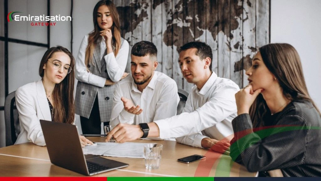 in-house vs outsourcing hiring